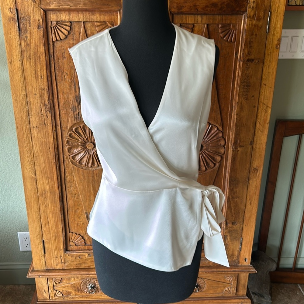 Alice + Olivia White Wrap Dress - Size Small